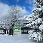 Haus Rosenbaum Am Rennsteig Gruppenhaus - - Bis 50 Personen فندق
