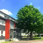 Haus Rosenbaum Am Rennsteig Gruppenhaus - Pension - Ferienhaus Bis 50 Personen *