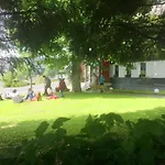 Haus Rosenbaum Am Rennsteig Gruppenhaus - Pension - Ferienhaus Bis 50 Personen ノイウハウス・アム・レンヴェーク