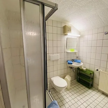 Haus Rosenbaum Am Rennsteig Gruppenhaus - - Bis 50 Personen * Neuhaus am Rennweg