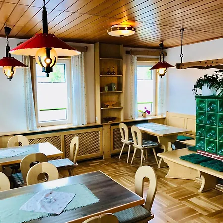 Haus Rosenbaum Am Rennsteig Gruppenhaus - - Bis 50 Personen