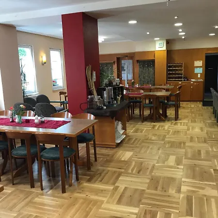 Haus Rosenbaum Gruppenhaus- Begegnungsstaette -