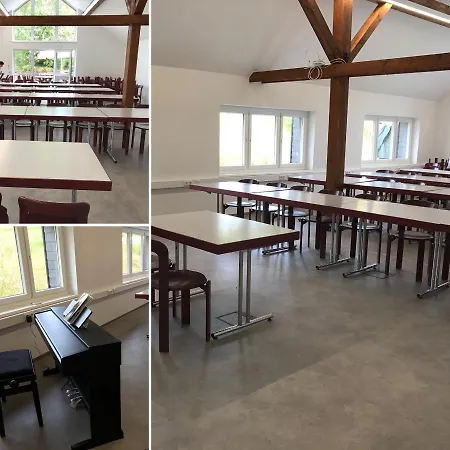 Haus Rosenbaum Am Rennsteig Gruppenhaus - - Bis 50 Personen Neuhaus am Rennweg