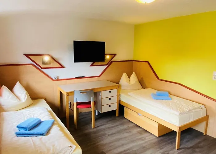 Haus Rosenbaum Am Rennsteig Gruppenhaus - - Begegnungsstaette Bis 50 Personen *