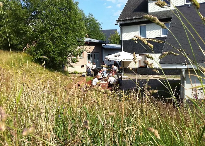 Haus Rosenbaum Am Rennsteig Gruppenhaus - - Begegnungsstaette Bis 50 Personen Hotel Neuhaus am Rennweg