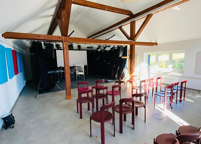 Haus Rosenbaum am Rennsteig Gruppenhaus - Pension - Begegnungsstätte bis 50 Personen