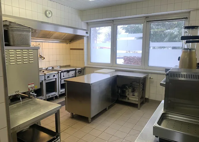 Hotel Haus Rosenbaum Am Rennsteig Gruppenhaus - - Begegnungsstaette Bis 50 Personen Neuhaus am Rennweg